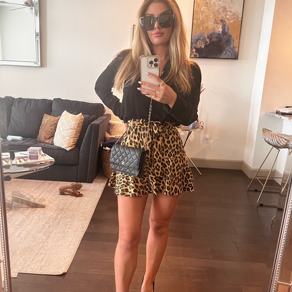 Xs zara leopard print skirt (shorts inside) worn once - Picture 5 of 8